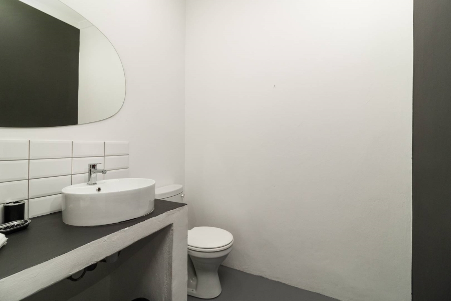 To Let 1 Bedroom Property for Rent in Table View Western Cape